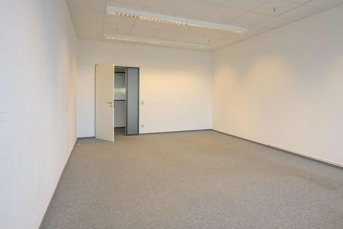Büro / Raum